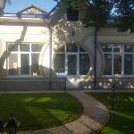 Garden of house for rent at Lunocharskiy district in Tashkent